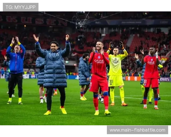 巴黎圣日耳曼客场7-2横扫勒沃库森，创欧冠单场进球纪录。